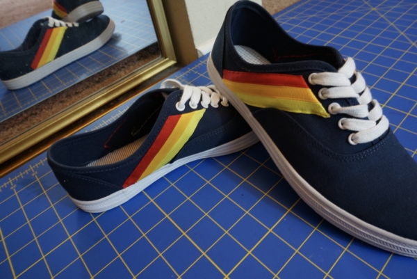 diy 70s striped sneakers
